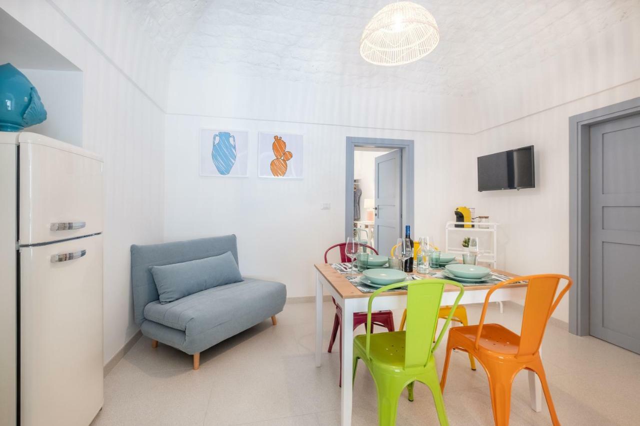 I Colmi - Trulli Suites Мартина-Франка Экстерьер фото